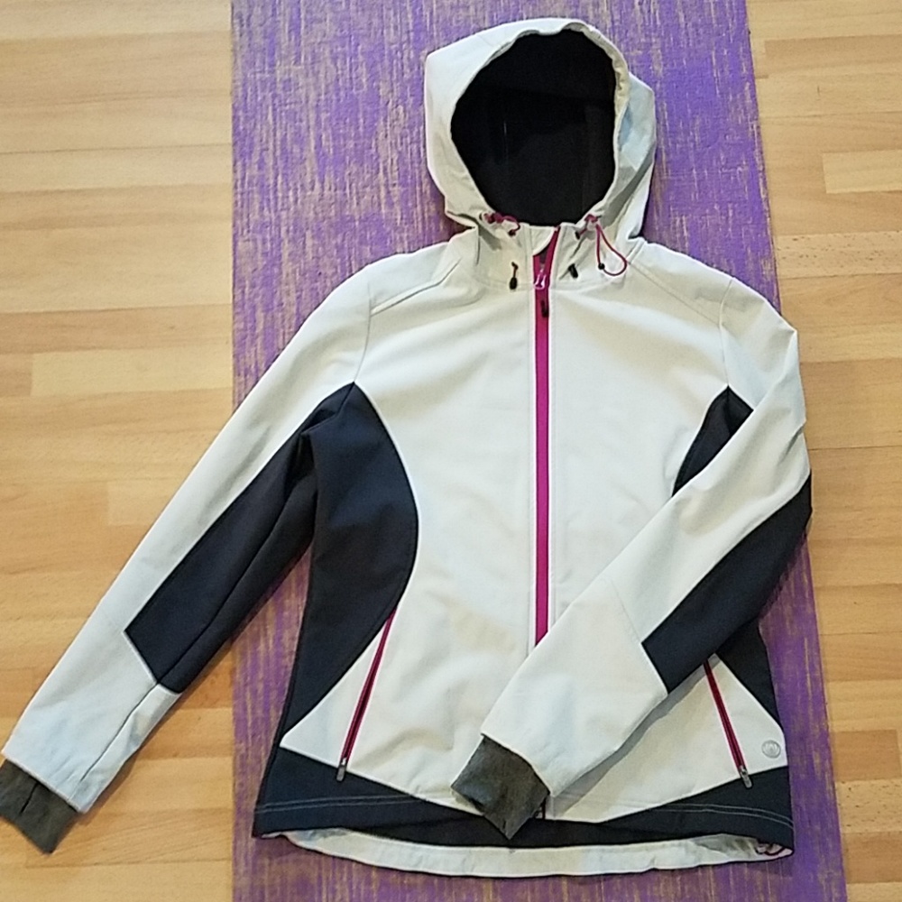 Mondetta shell jacket